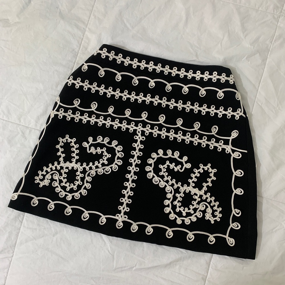 Millau embroidered skirt